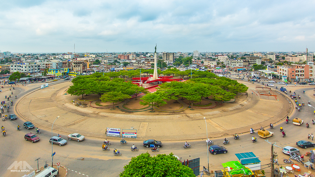 Place_de_Etoile_rouge_Benin