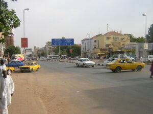 1280px-Al-Quasar_Street_(Khartoum)_001