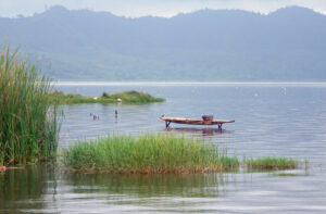 Lake_Bosumtwi1,_Ghana