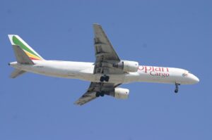 ET-AJX_Boeing_B.752F_Ethiopian_Cargo_(7421356522)