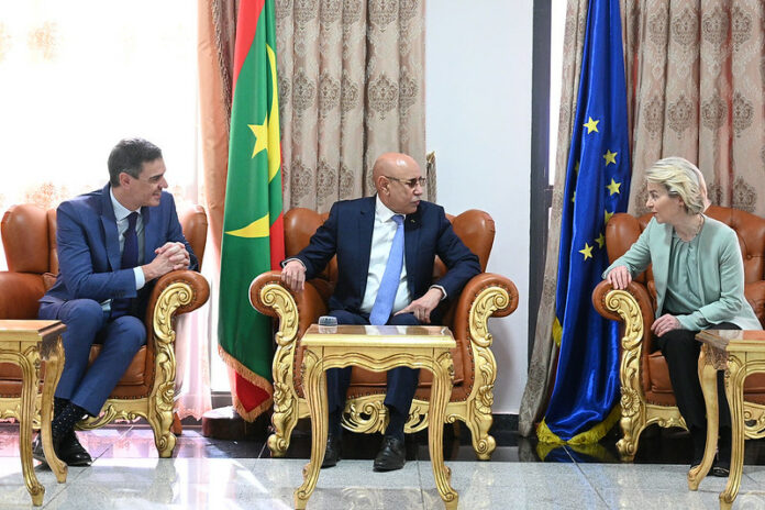 Ursula von der Leyen e Pedro Sanchez in Mauritania con Mohamed Ould Ghazouani